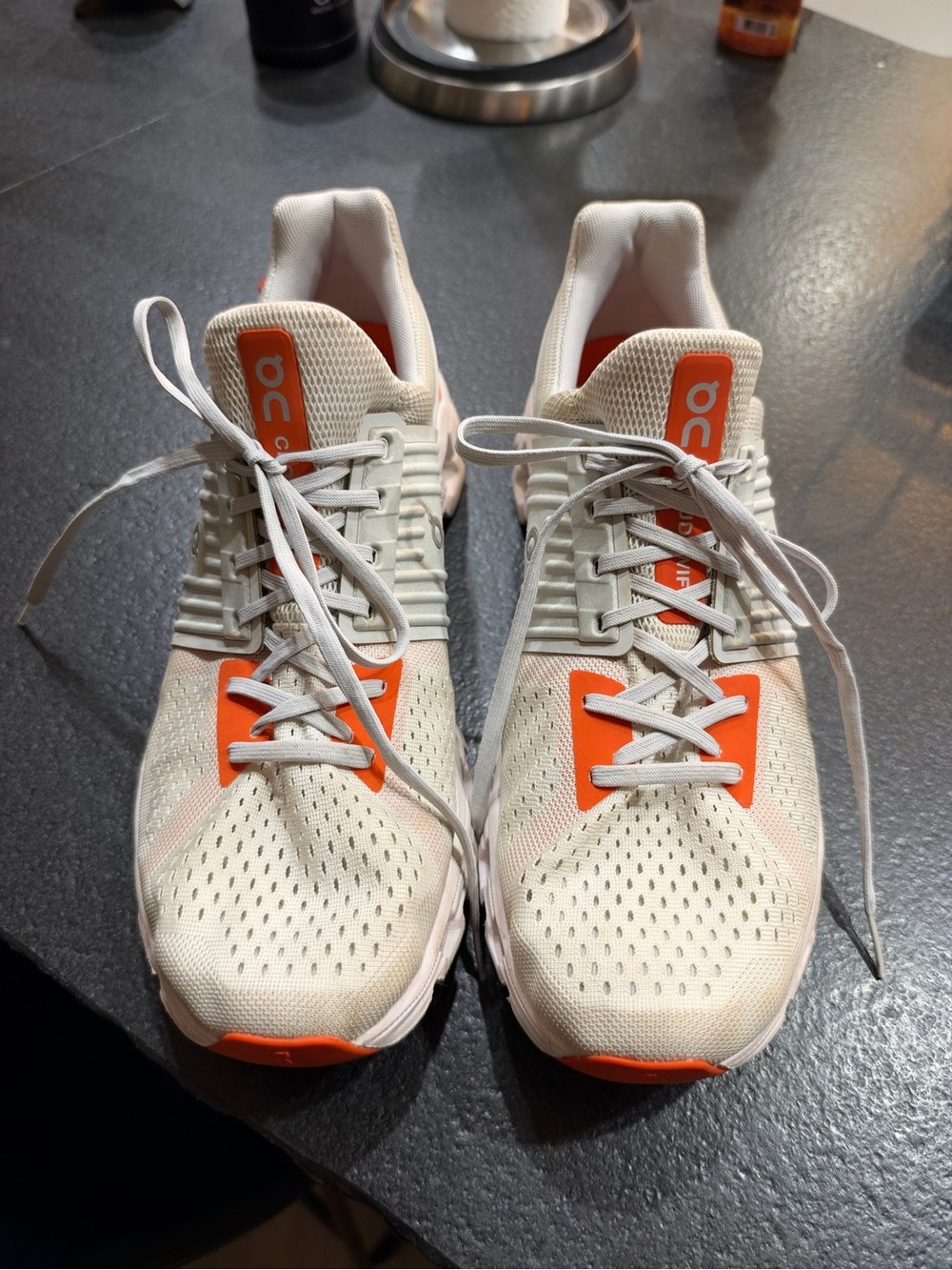 On Running Cloudswift Mens Size 12
